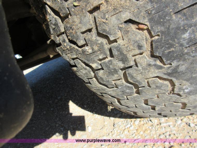 image for item I1936 1993 Ford F150 SuperCab pickup truck