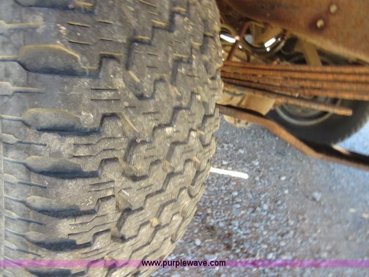 image for item I1936 1993 Ford F150 SuperCab pickup truck