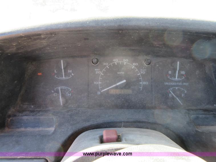 image for item I1936 1993 Ford F150 SuperCab pickup truck