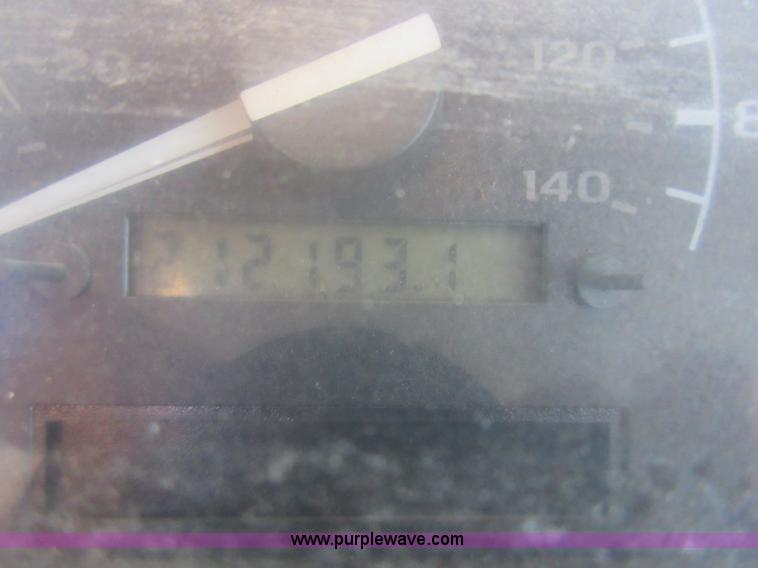 image for item I1936 1993 Ford F150 SuperCab pickup truck