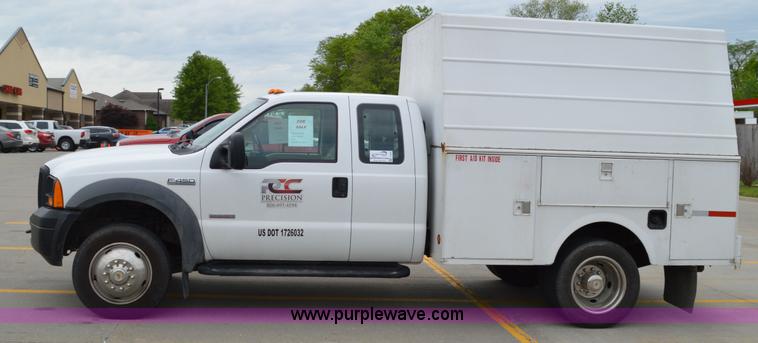 image for item I4532 2005 Ford F450 Super Duty SuperCab utility truck