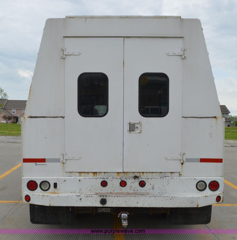 image for item I4532 2005 Ford F450 Super Duty SuperCab utility truck