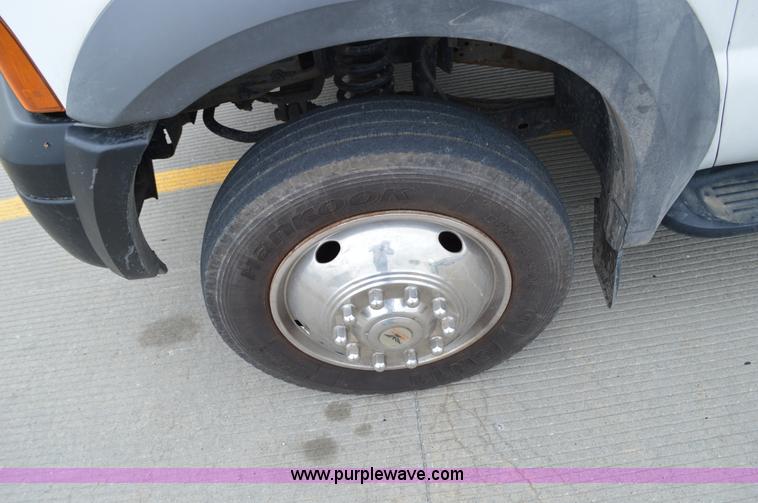 image for item I4532 2005 Ford F450 Super Duty SuperCab utility truck