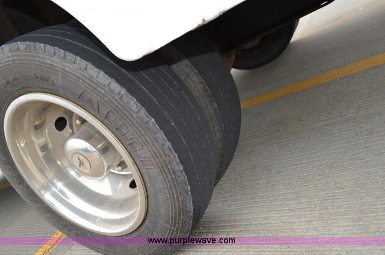 image for item I4532 2005 Ford F450 Super Duty SuperCab utility truck