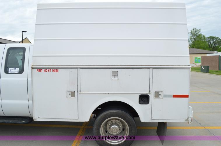 image for item I4532 2005 Ford F450 Super Duty SuperCab utility truck