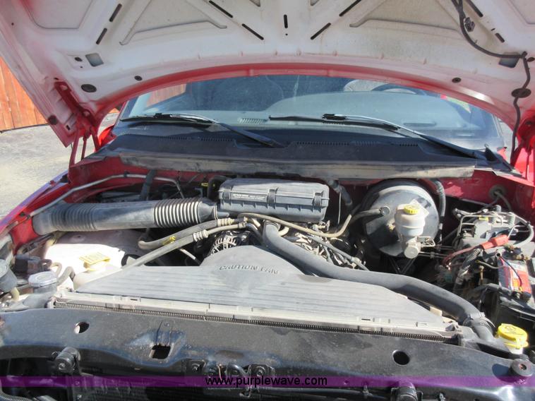 image for item I6328 2001 Dodge Ram 1500 pickup truck