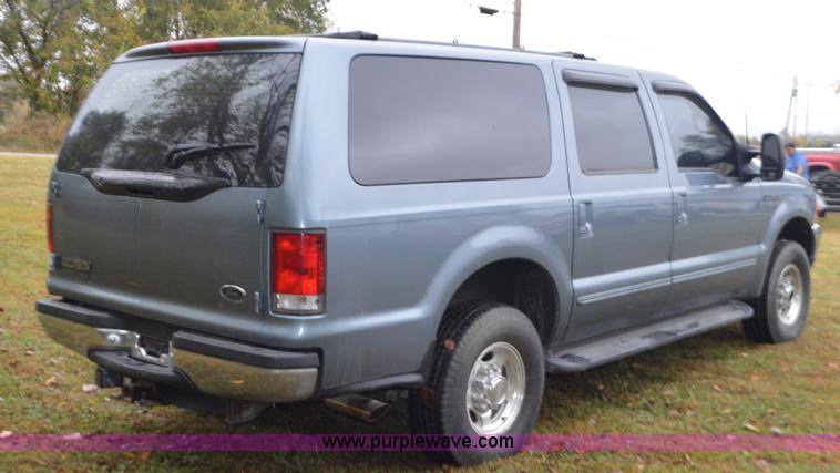 image for item I6364 2000 Ford Excursion XLT SUV