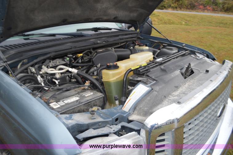 image for item I6364 2000 Ford Excursion XLT SUV