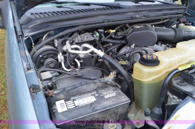 image for item I6364 2000 Ford Excursion XLT SUV