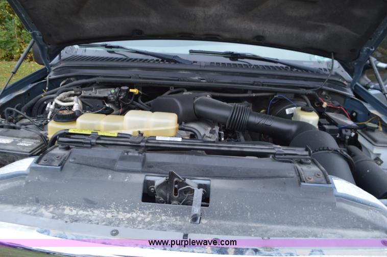 image for item I6364 2000 Ford Excursion XLT SUV