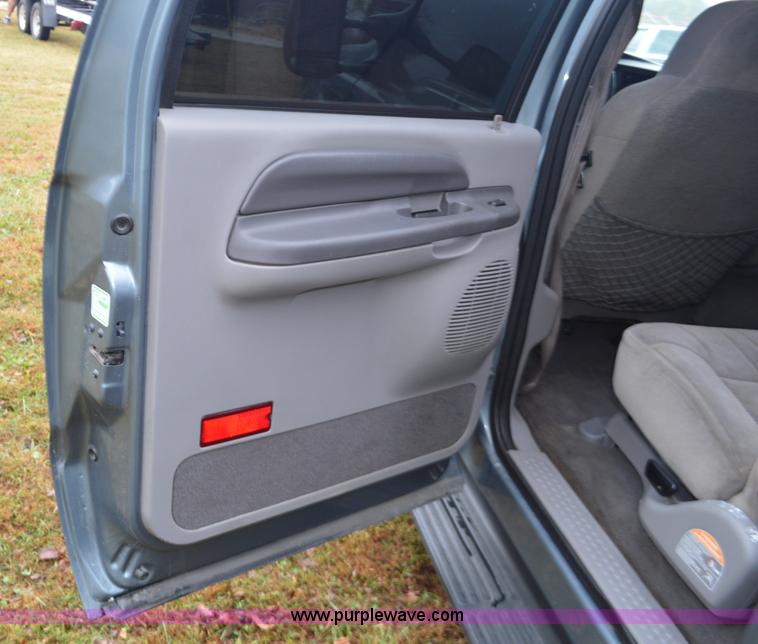 image for item I6364 2000 Ford Excursion XLT SUV