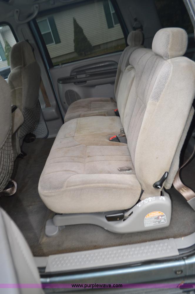 image for item I6364 2000 Ford Excursion XLT SUV