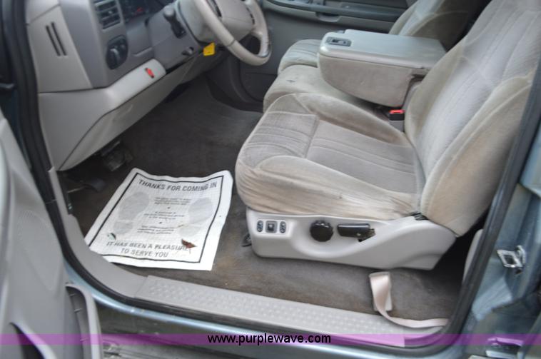 image for item I6364 2000 Ford Excursion XLT SUV