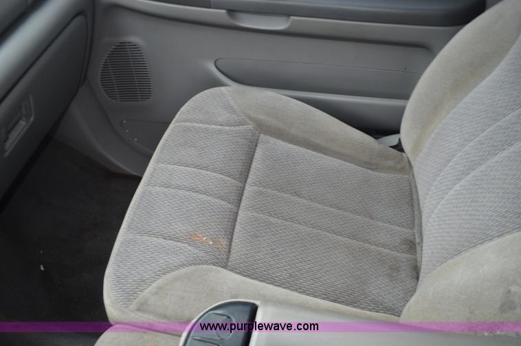 image for item I6364 2000 Ford Excursion XLT SUV