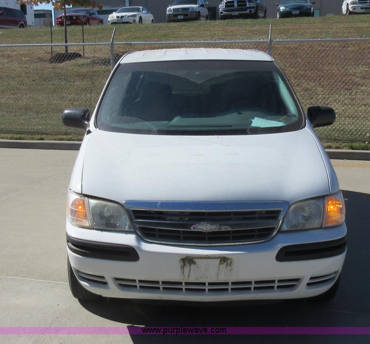 image for item I6386 2005 Chevrolet Venture Cargo van