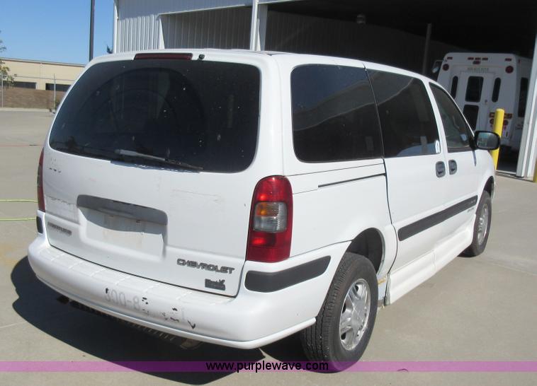 image for item I6386 2005 Chevrolet Venture Cargo van
