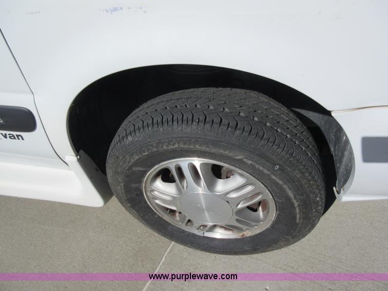 image for item I6386 2005 Chevrolet Venture Cargo van