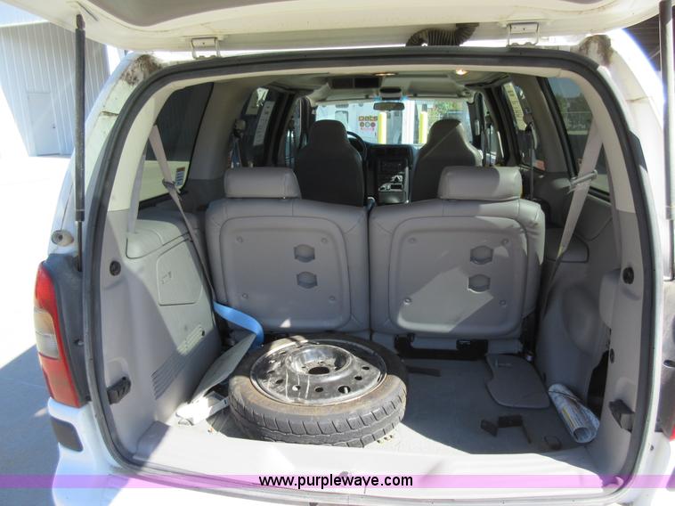 image for item I6386 2005 Chevrolet Venture Cargo van