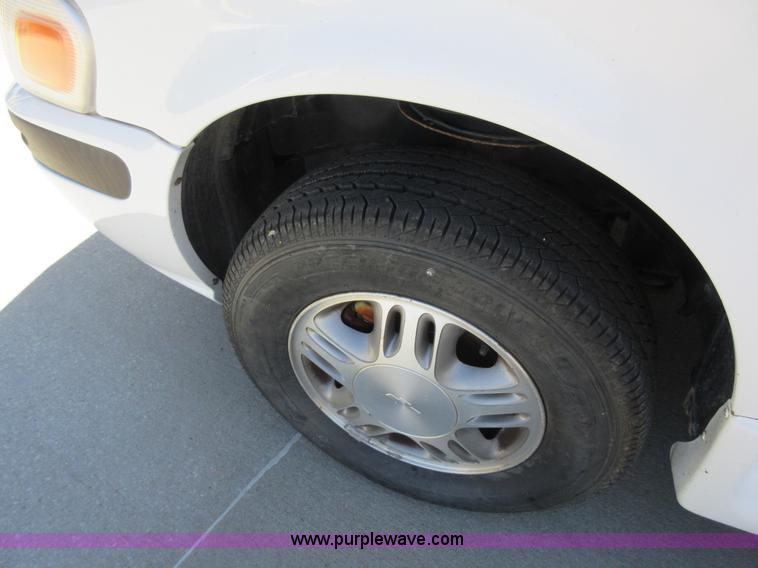 image for item I6386 2005 Chevrolet Venture Cargo van