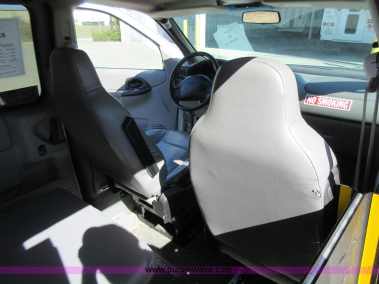 image for item I6386 2005 Chevrolet Venture Cargo van