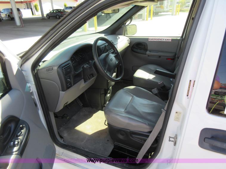 image for item I6386 2005 Chevrolet Venture Cargo van