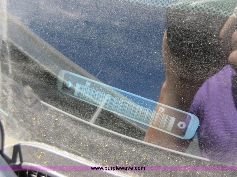 image for item I6386 2005 Chevrolet Venture Cargo van