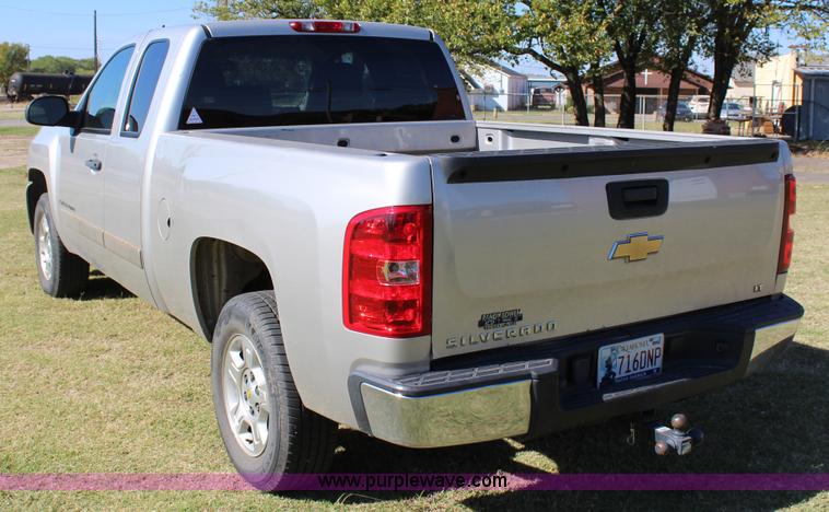 image for item J4306 2008 Chevrolet Silverado 1500 Ext. Cab pickup truck