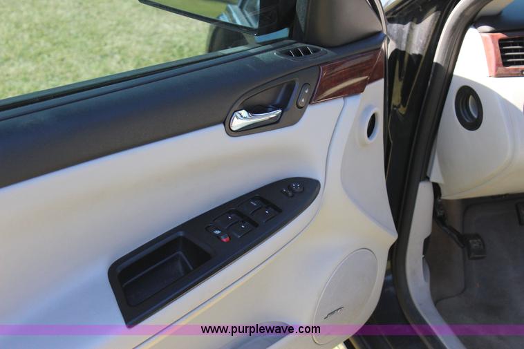 image for item J4307 2007 Chevrolet Impala LTZ