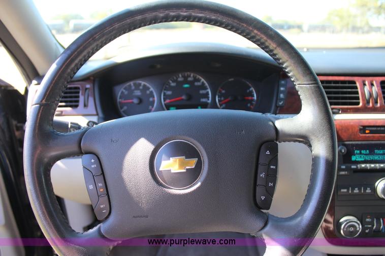 image for item J4307 2007 Chevrolet Impala LTZ