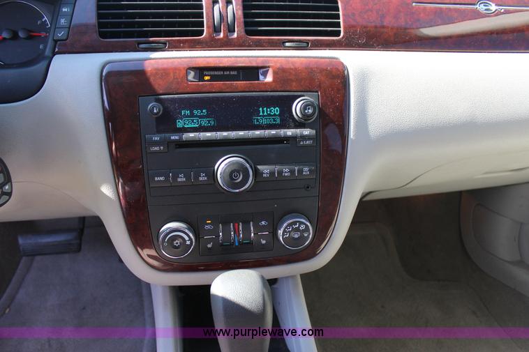 image for item J4307 2007 Chevrolet Impala LTZ