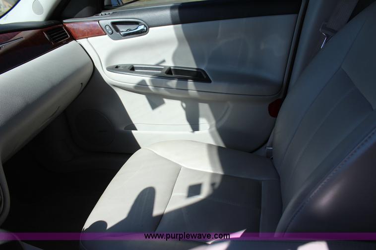 image for item J4307 2007 Chevrolet Impala LTZ