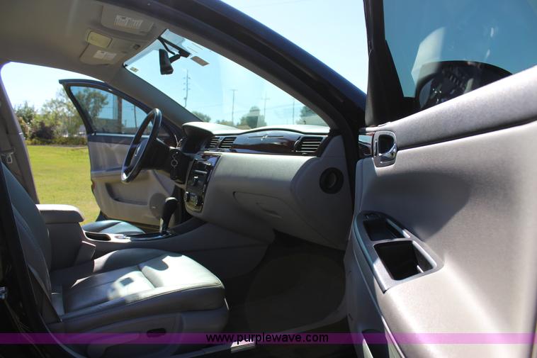 image for item J4307 2007 Chevrolet Impala LTZ