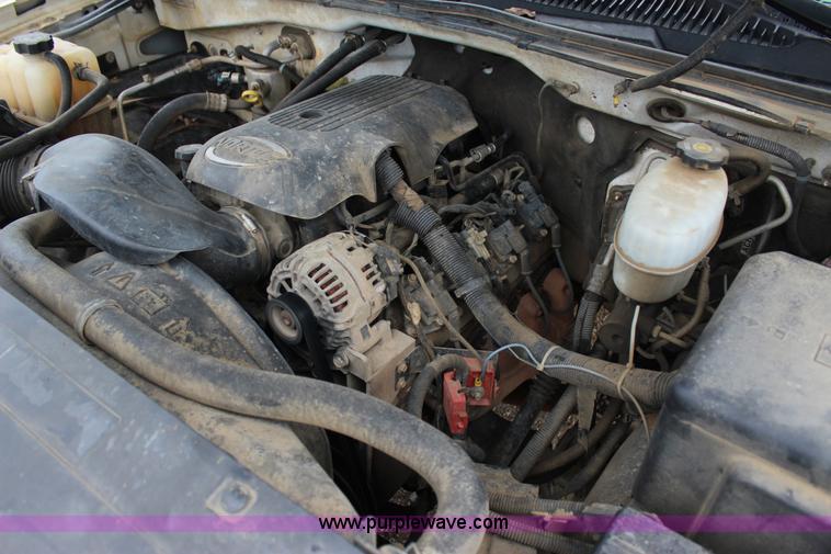 image for item J4340 2006 Chevrolet Silverado 2500HD utility truck