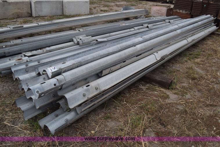 image for item J7003 (20) guard rail sections