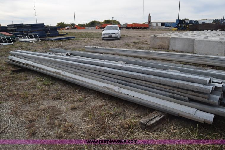 image for item J7003 (20) guard rail sections