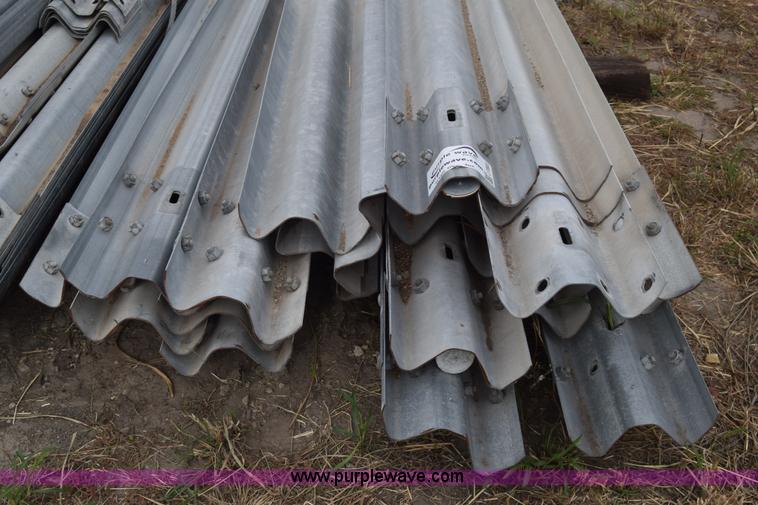 image for item J7003 (20) guard rail sections