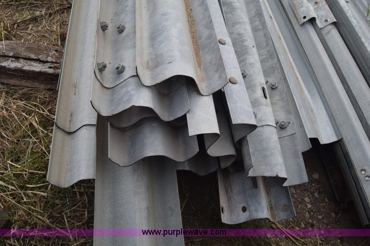 image for item J7003 (20) guard rail sections
