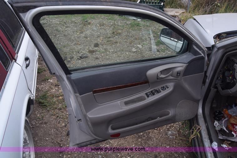 image for item J7014 2002 Chevrolet Impala