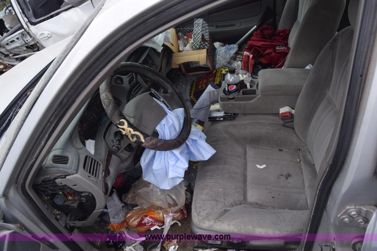 image for item J7014 2002 Chevrolet Impala