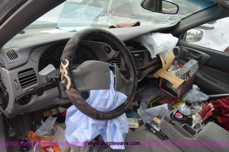 image for item J7014 2002 Chevrolet Impala