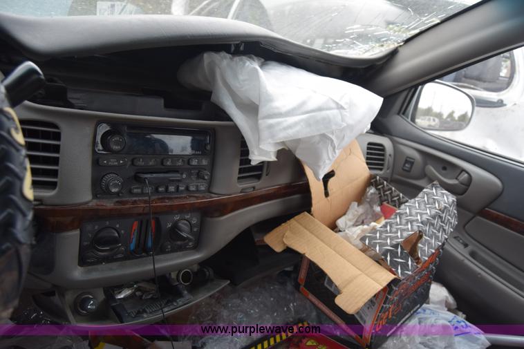 image for item J7014 2002 Chevrolet Impala