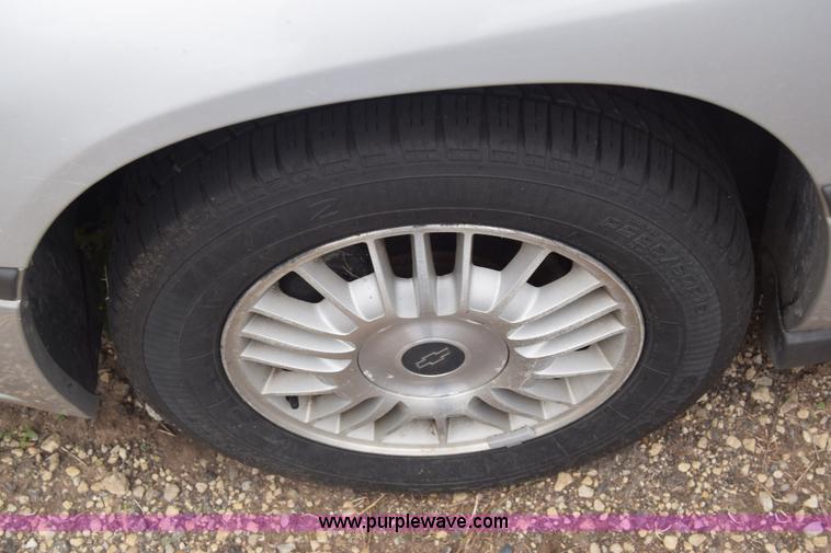 image for item J7014 2002 Chevrolet Impala