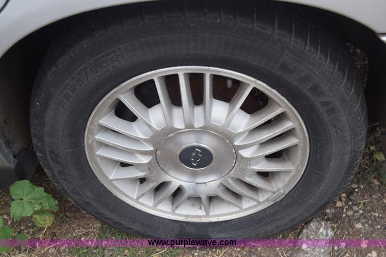 image for item J7014 2002 Chevrolet Impala