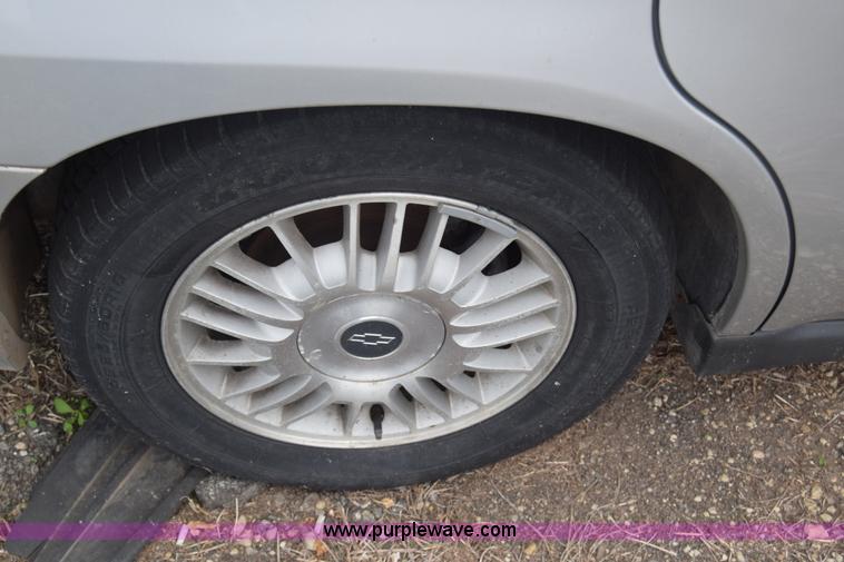 image for item J7014 2002 Chevrolet Impala