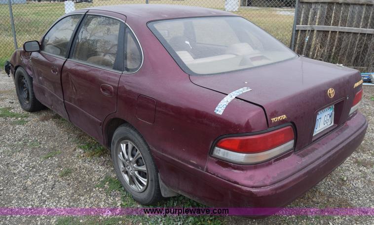 image for item J7016 1995 Toyota Avalon XL