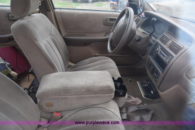 image for item J7016 1995 Toyota Avalon XL