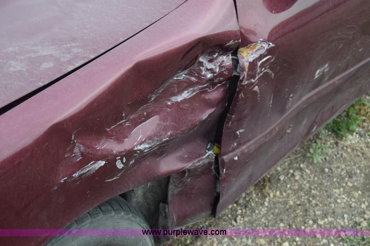 image for item J7016 1995 Toyota Avalon XL