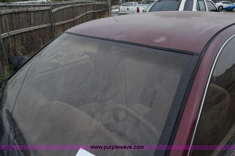 image for item J7016 1995 Toyota Avalon XL