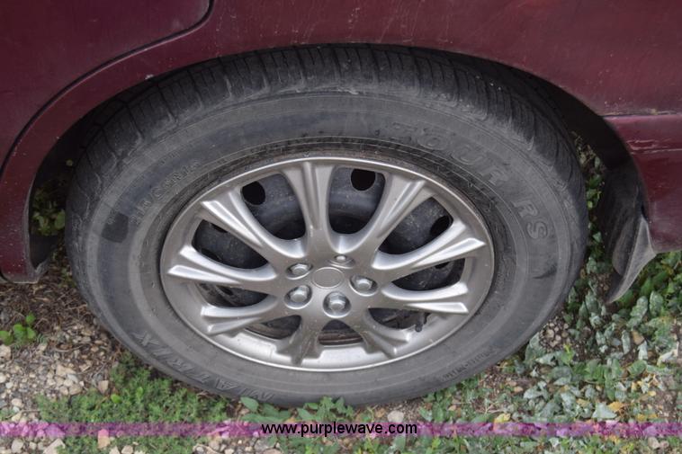 image for item J7016 1995 Toyota Avalon XL