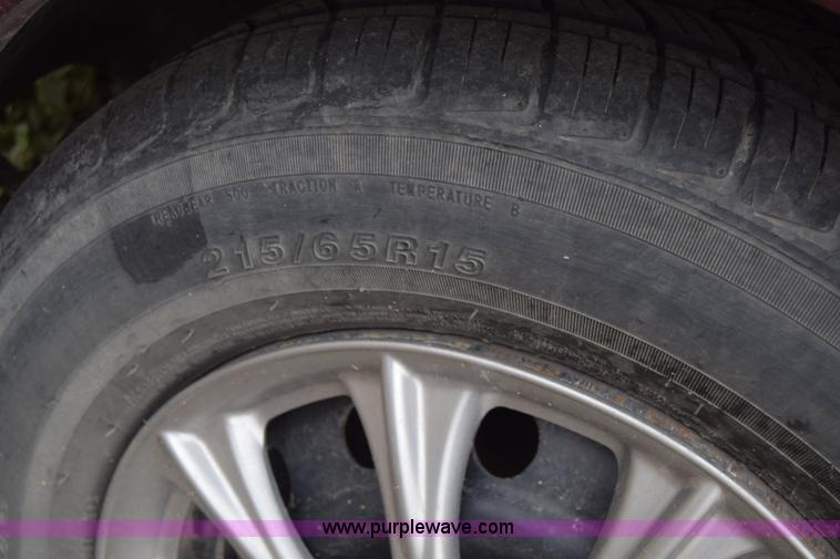 image for item J7016 1995 Toyota Avalon XL